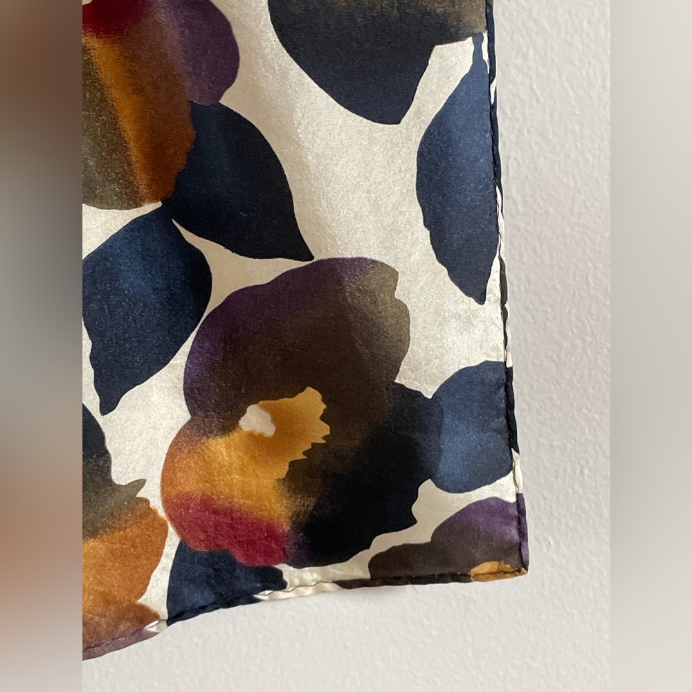 Silk Floral Watercolor Oblong Scarf Artsy Eccentric Bold - Picture 5 of 6
